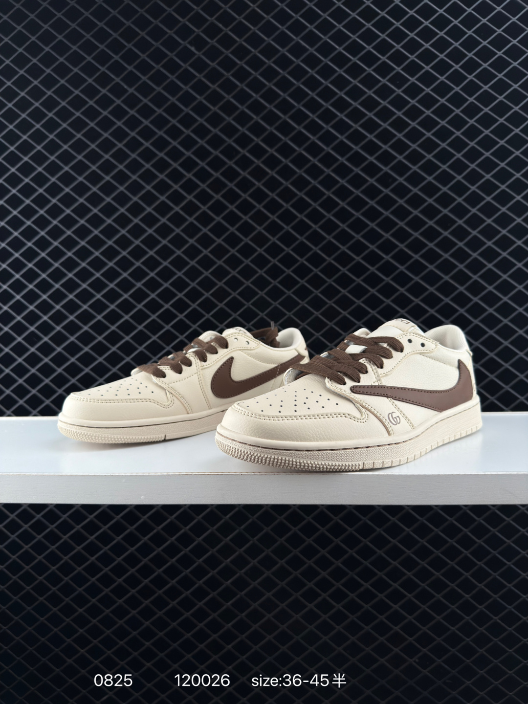 Travis Scott x Air Jordan 1 ” Reverse Mocha “